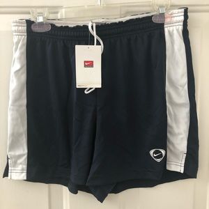 NWT Medium Navy Nike Fit Dry Shorts